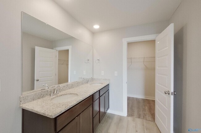 Building Photo - 6405 Upchurch Dr