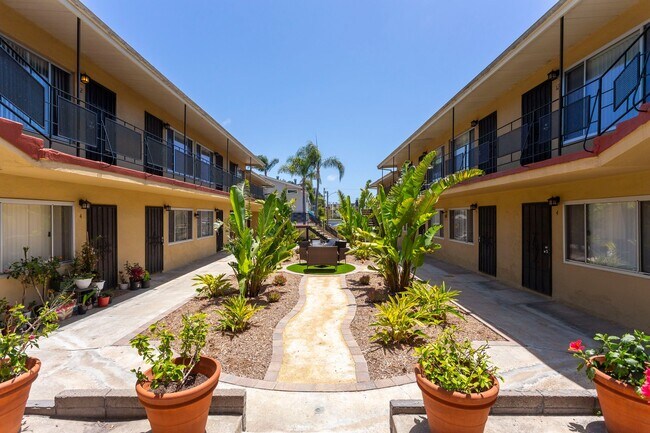 Building Photo - Sail Bay Apartments