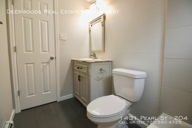 Building Photo - 1431 Pearl St