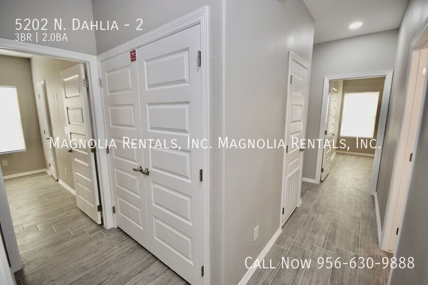 Building Photo - 5202 N Dahlia St