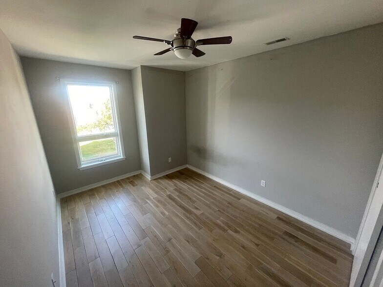 Building Photo - 1439 N Franklin St