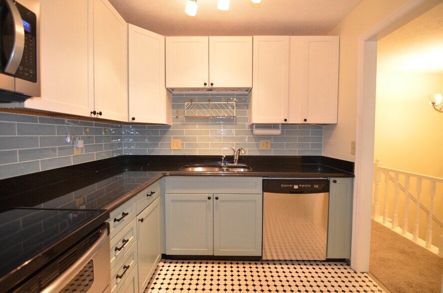 Building Photo - 6355 Corbly Rd