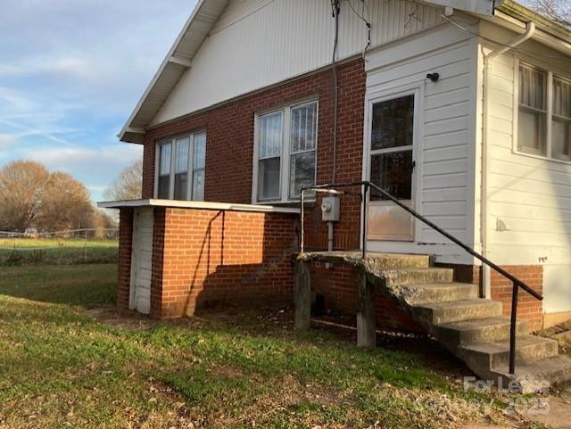 Building Photo - 138 1545