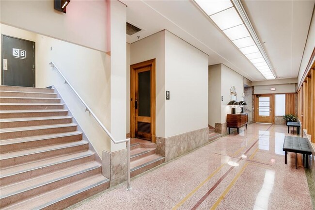 Building Photo - 710 Colorado St