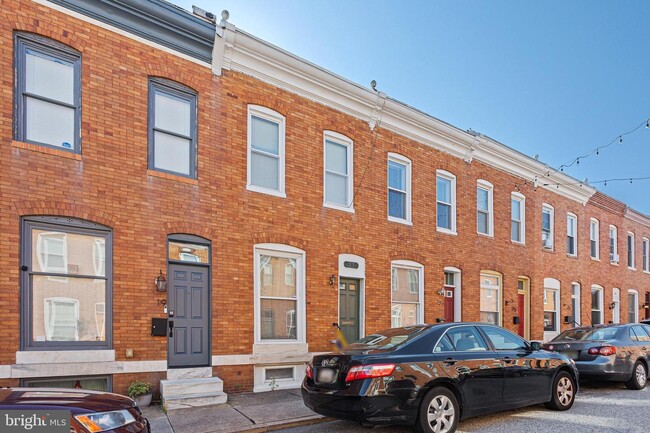 Building Photo - 21 S Decker Ave