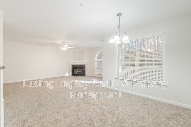 Building Photo - 1922 Salem Bluff Dr