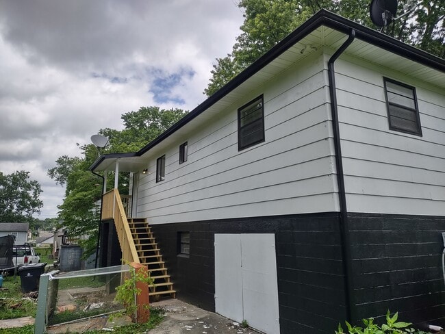 Building Photo - 2519 Keith Ave