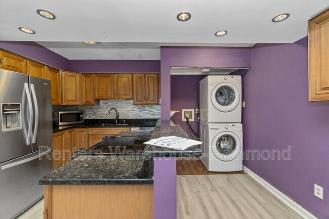 Building Photo - 1825 Ivystone Dr