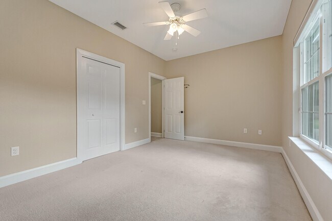Building Photo - 117 Blossom Creek Run