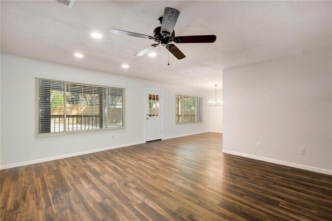 Building Photo - 12704 Margit Dr
