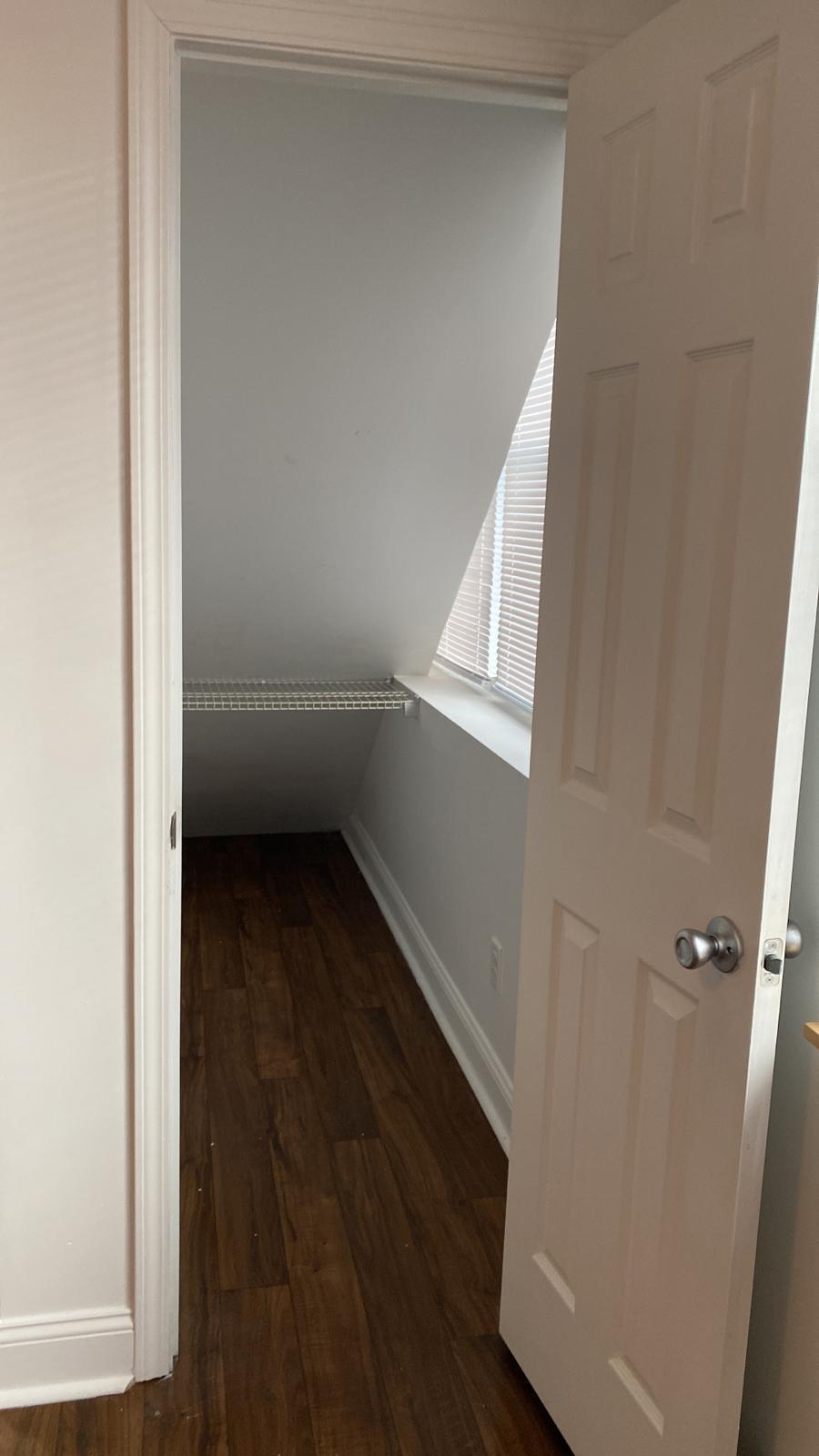 Building Photo - 211 W State St