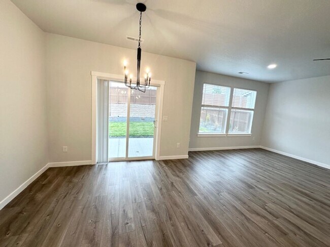 Building Photo - Prioritize comfortable living in this CBH home built in 2024!
