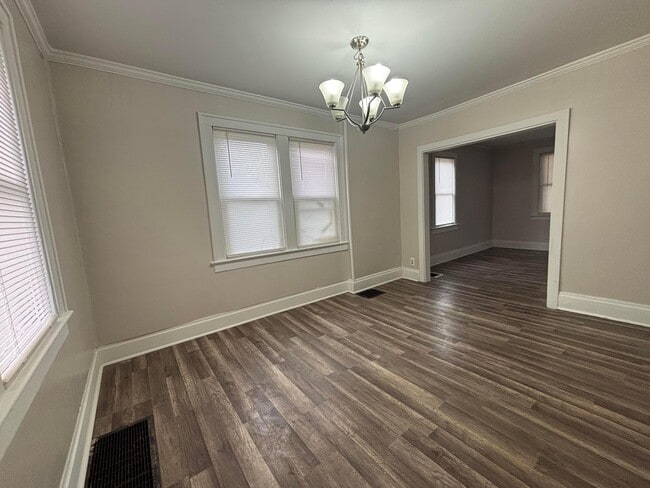 Building Photo - 218 Lechner Ave