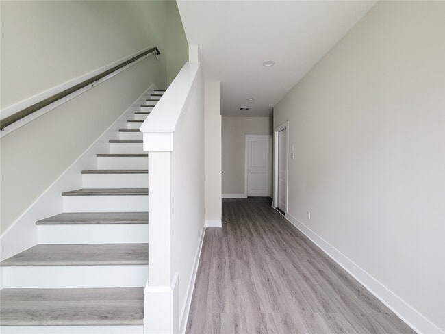 Building Photo - 8316 Curry Rd