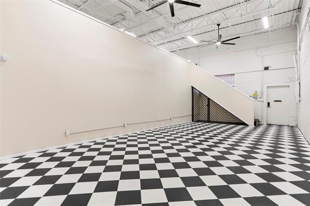 Building Photo - 306 S Walton St