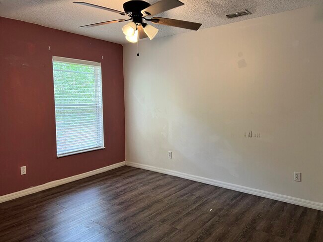 Building Photo - 5269 S Lovett Cir