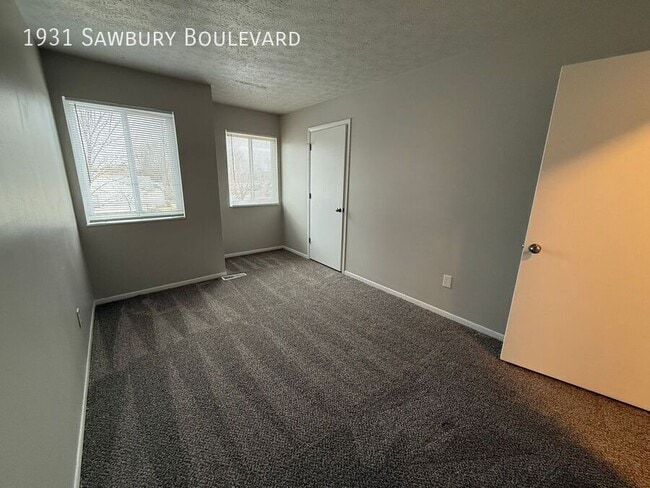 Building Photo - 1931 Sawbury Blvd