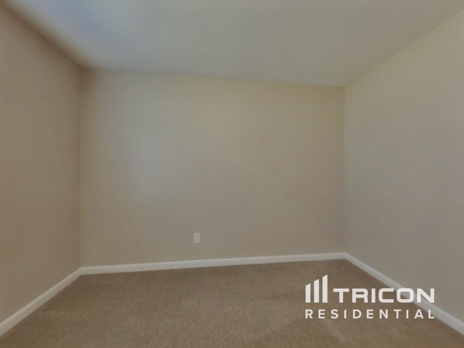 Building Photo - 652 Amberwood Dr