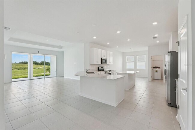 Building Photo - 1672 Rider Rain Ln