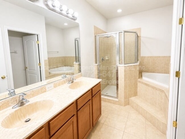 Building Photo - 4524 Amberly Oaks Ct
