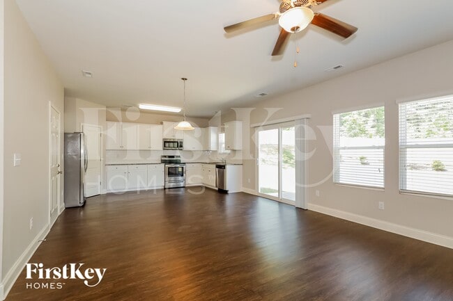 Building Photo - 9026 Evans Woods Dr