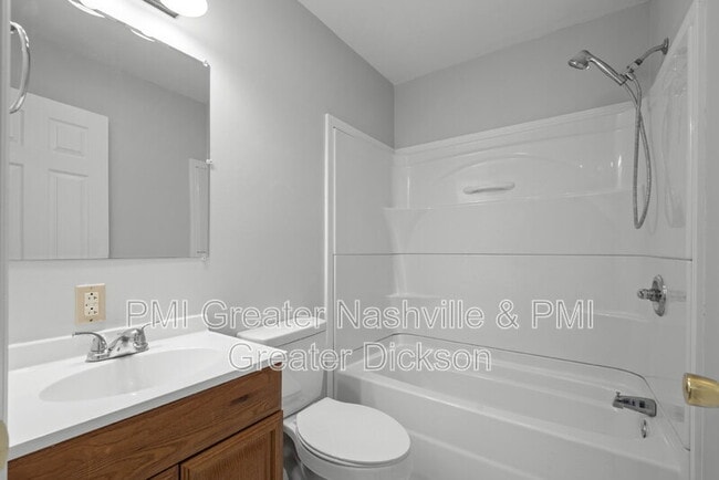 Building Photo - 8119 Vaughn Cir