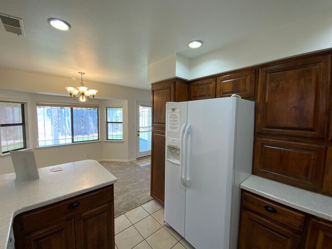 Building Photo - 3 Bedroom Single Story Home Available Near...
