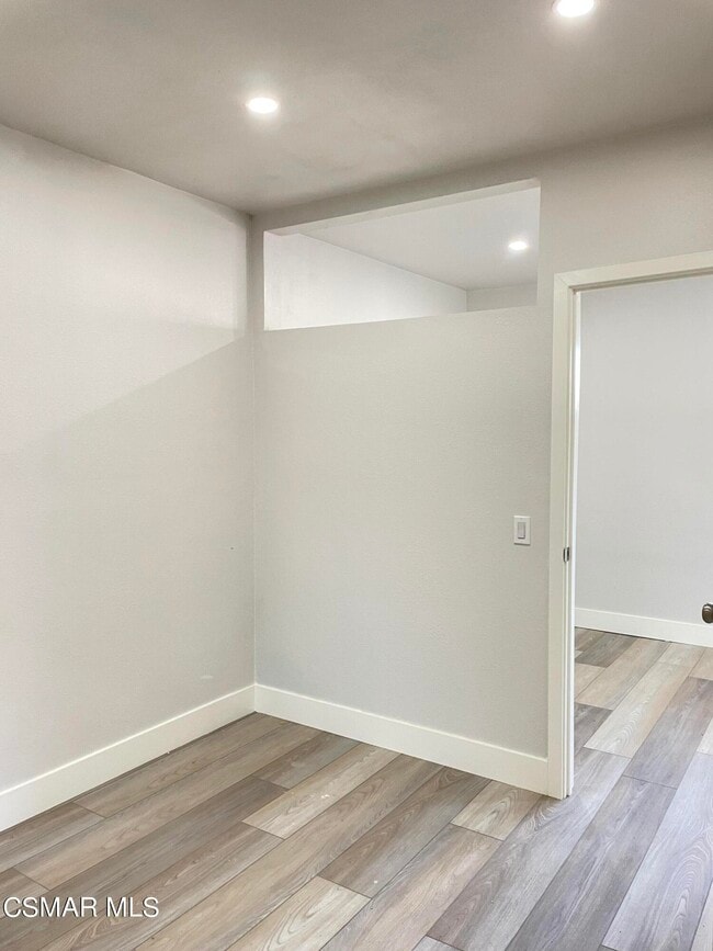 Building Photo - 952 Pickwick Ct