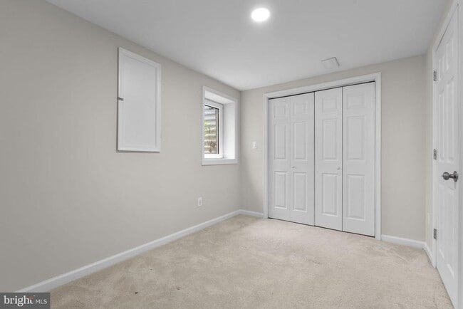 Building Photo - 2407 Alsop Ct