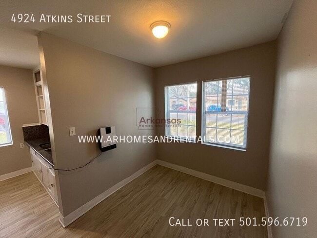 Building Photo - 4924 Atkins St