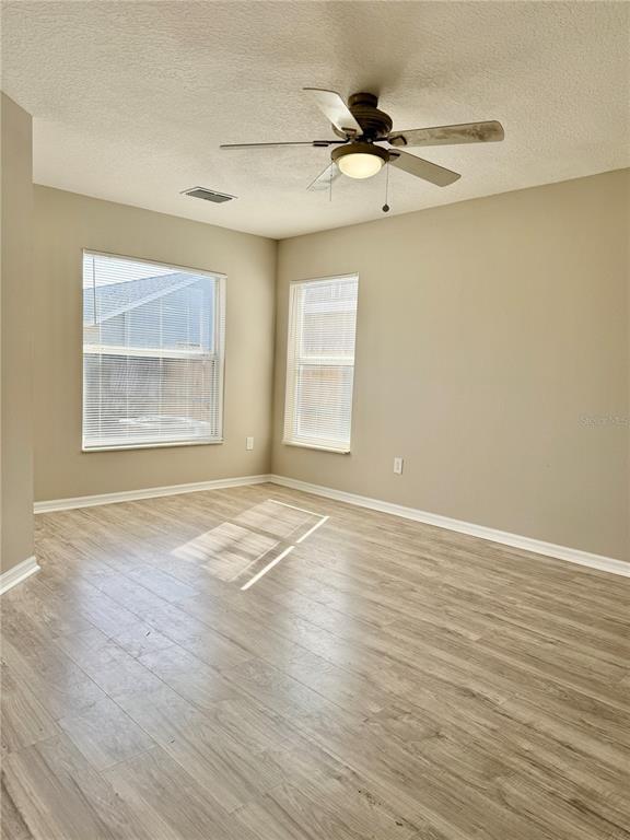 Building Photo - 6104 White Sails Dr