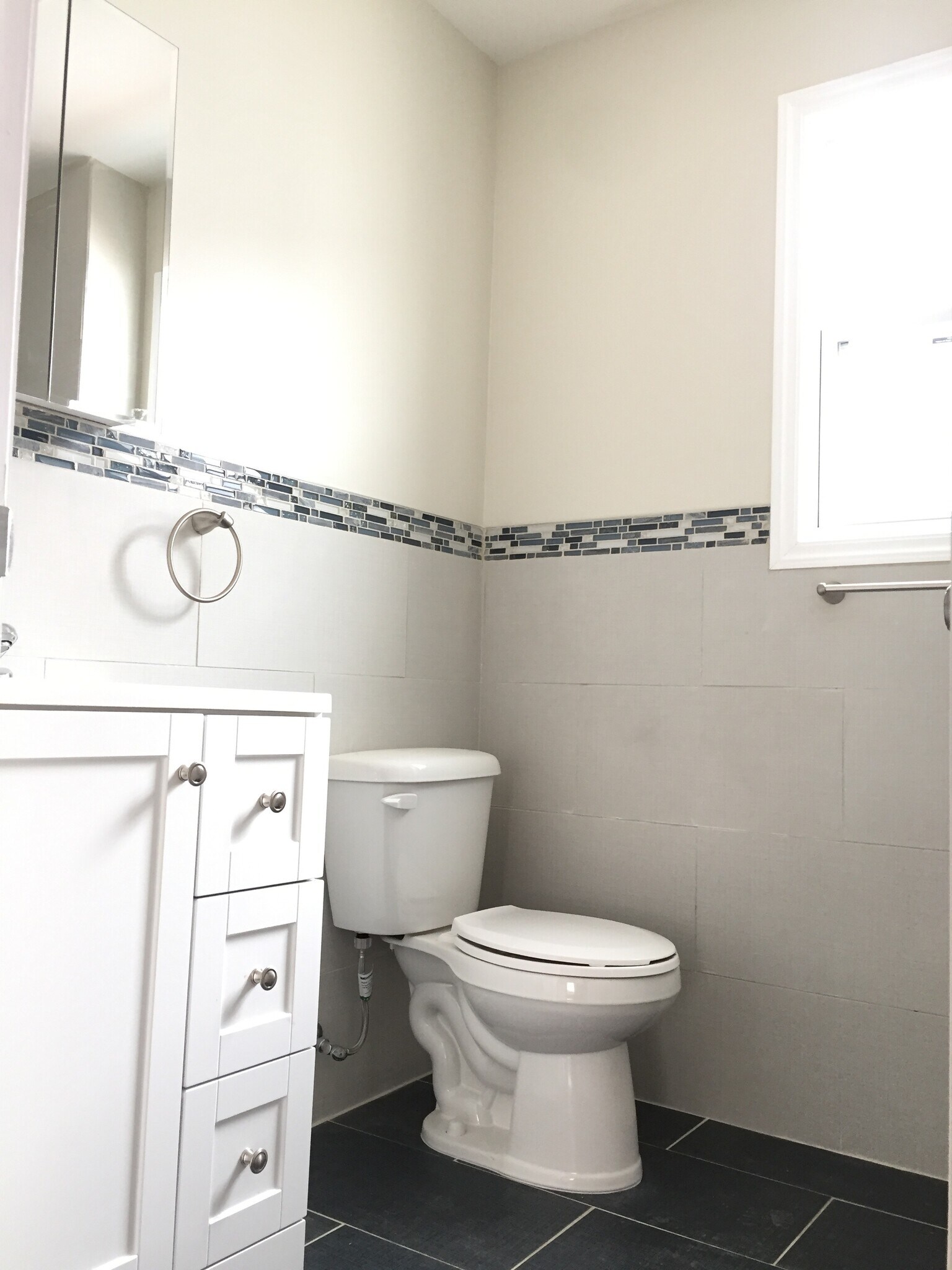 Building Photo - 270 S 20th St