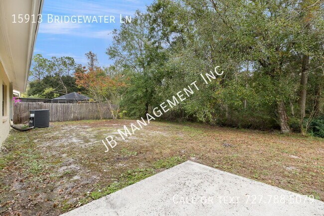 Building Photo - 15913 Bridgewater Ln