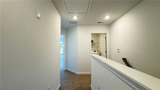 Building Photo - 709 Alburgh Aly