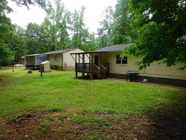 Building Photo - 145 Sarsen Cir