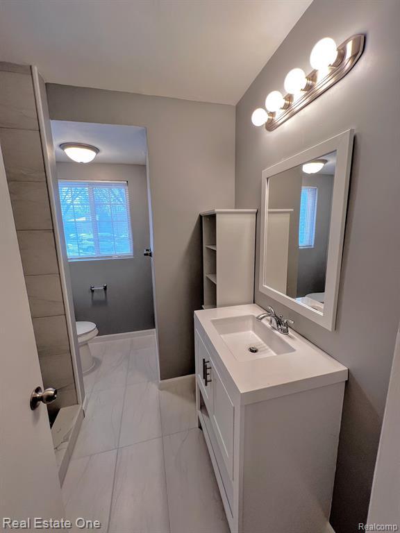 Building Photo - 463 N Eton St