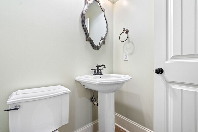 Building Photo - 1101 Blackman Cir