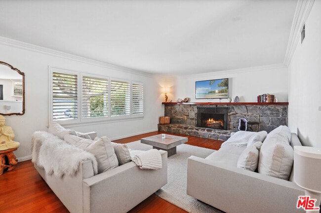 Building Photo - 5025 Dantes View Dr