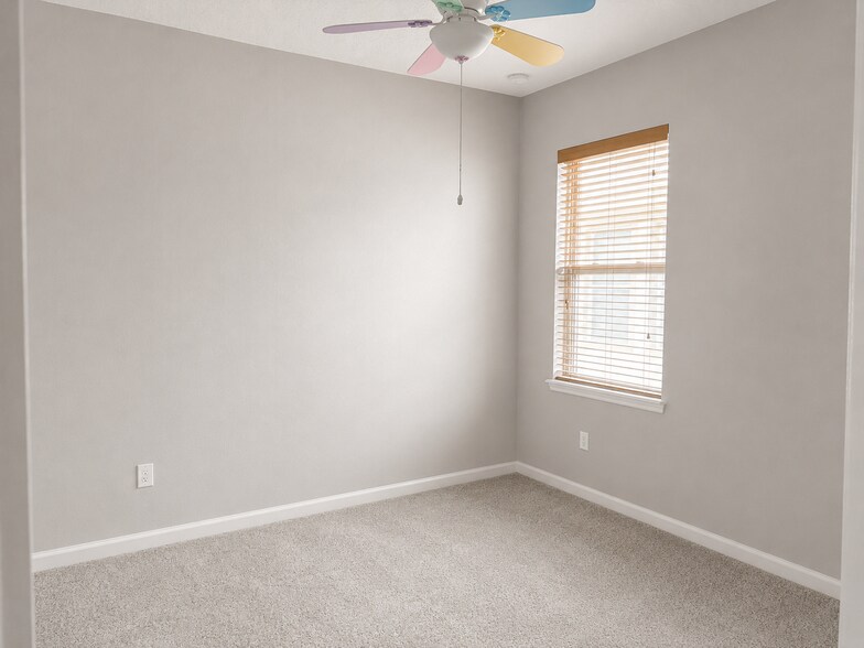 bedroom 1 - 12966 Freeman St