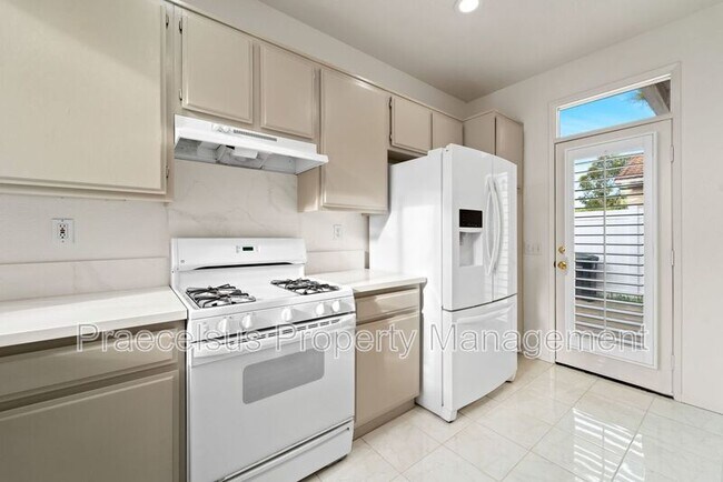 Building Photo - 8265 Gold Coast Dr