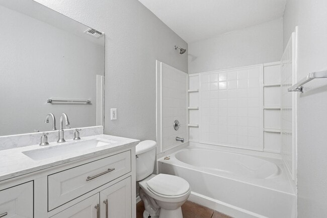 Building Photo - Johnson Ranch 3 Bedroom! Tile Throughout All Appliances!