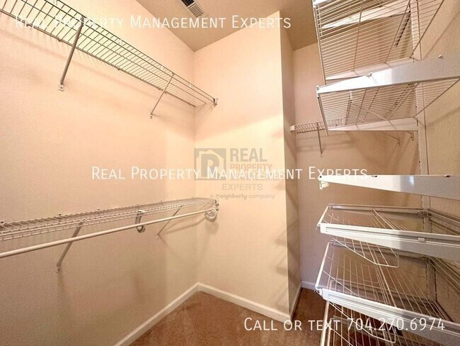 Building Photo - 13102 Heath Grove Dr