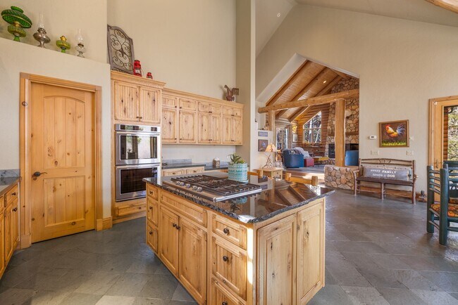 Building Photo - New to the market!  Log home in Frisco!  L...