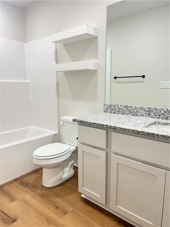 Building Photo - 550 Cosmos St