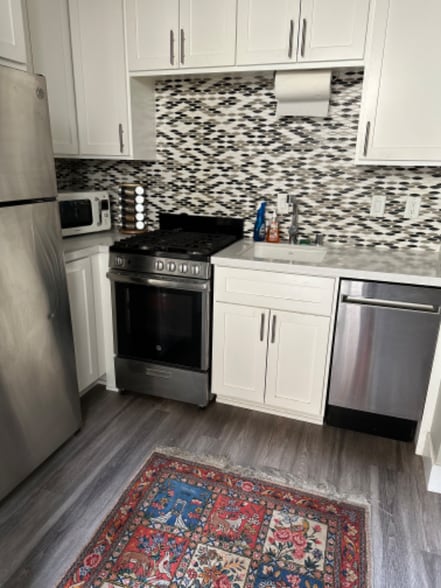 Building Photo - 1816 Solons Alley