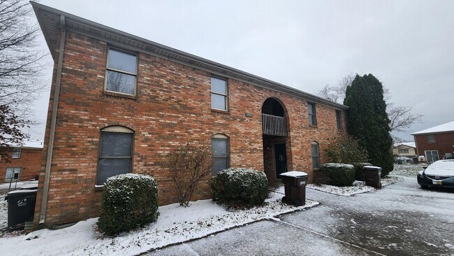 Building Photo - 304 Remington Ct