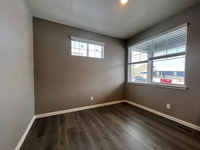 Building Photo - Gorgeous 4 Bed, 2.5 Bath Newer Build in Berthoud!