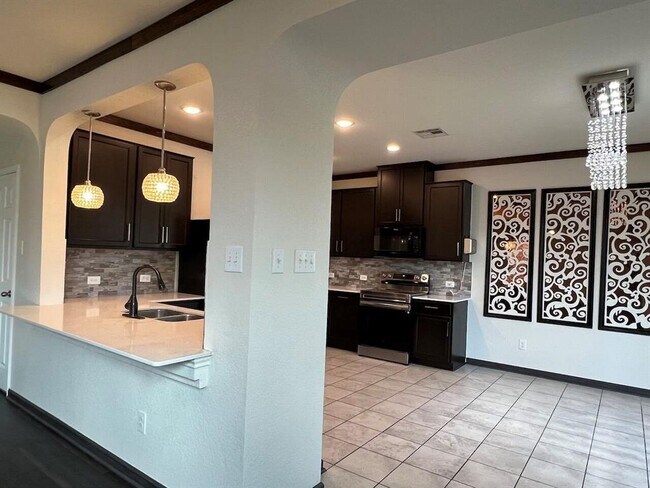 Building Photo - 309 Kaden Prince Dr