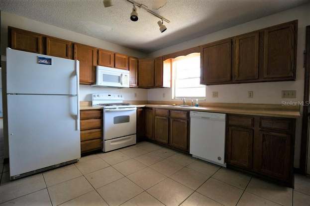 Building Photo - 124 Lakeview Dr