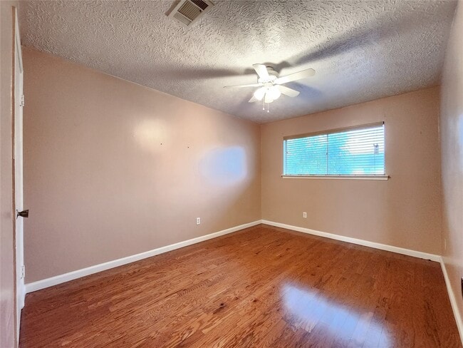 Building Photo - 12226 Beamer Rd